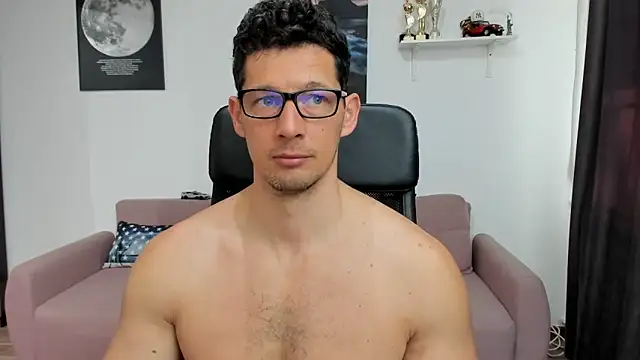 BrutusK08 online show from March 10, 7:10 am