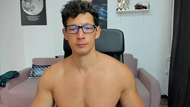 BrutusK08 online show from October 2, 4:08 am