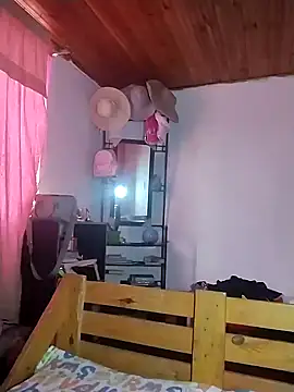 KATYGONZALEZ online show from July 14, 6:02 pm