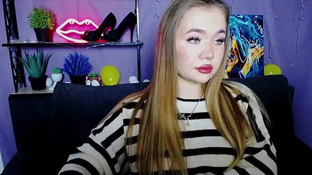 Snapshot of StacyYellig chatting on January 21, 4:21 am StacyYellig online show from January 21, 4:21 am