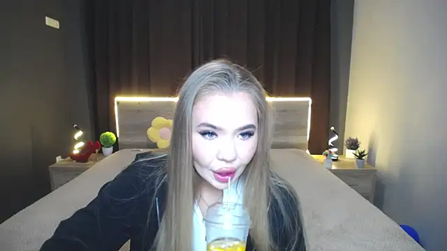 Snapshot of StacyYellig chatting on October 7, 7:11 pm StacyYellig online show from October 7, 7:11 pm