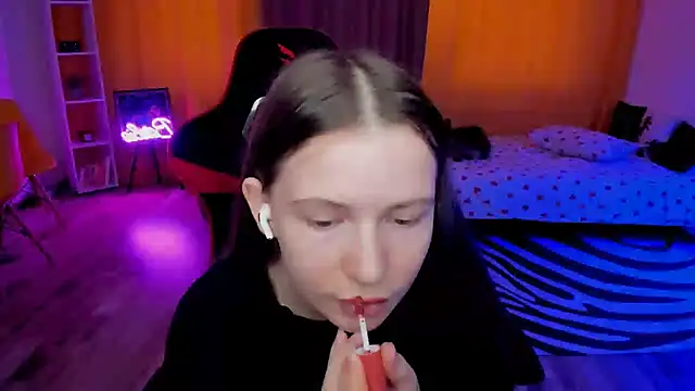 HelloRoxy online show from August 1, 12:48 pm