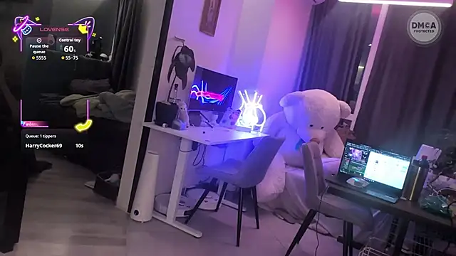 GroteskJane online show from February 23, 8:17 pm