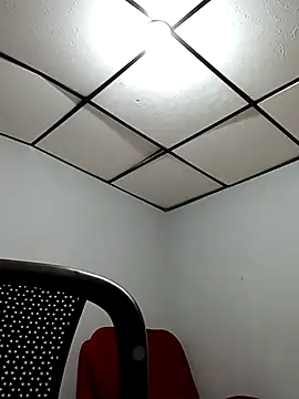 Snapshot of stefanie010 chatting on March 24, 7:30 pm stefanie010 online show from March 24, 7:30 pm