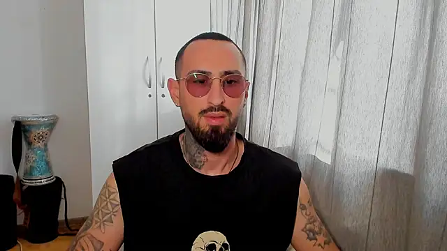 Baddfuckerr online show from January 20, 12:07 pm