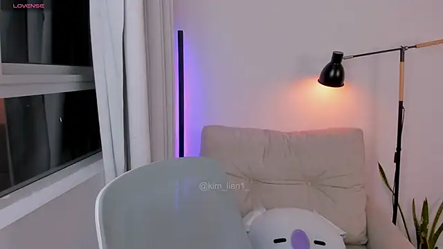 kim lian21 online show from October 1, 10:21 am