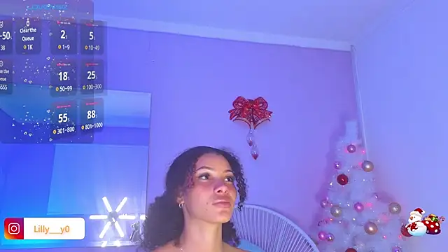 Snapshot of LillyDolls23 chatting on December 29, 6:05 pm LillyDolls23 online show from December 29, 6:05 pm