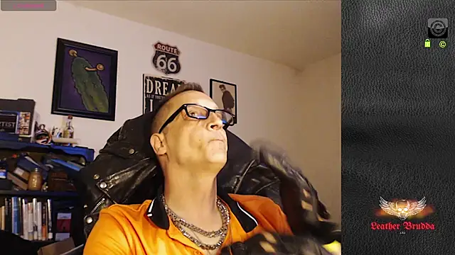 Snapshot of LeatherBrudda69 chatting on August 8, 6:04 am LeatherBrudda69 online show from August 8, 6:04 am