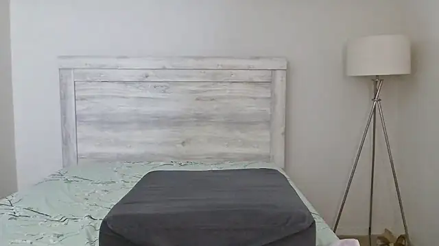 Snapshot of Carmen_Cream chatting on January 17, 9:58 am Carmen Cream online show from January 17, 9:58 am