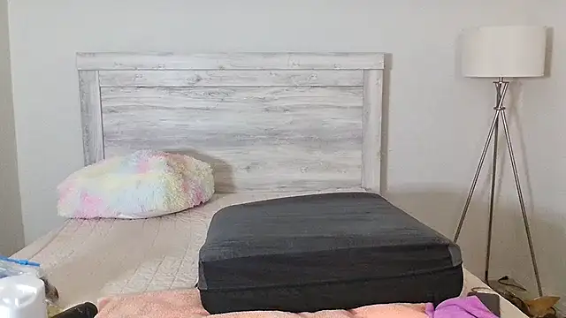 Snapshot of Carmen_Cream chatting on February 11, 5:29 pm Carmen Cream online show from February 11, 5:29 pm