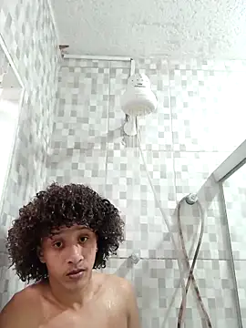 Snapshot of Nicolaskribeiro chatting on February 21, 12:17 pm Nicolaskribeiro online show from February 21, 12:17 pm