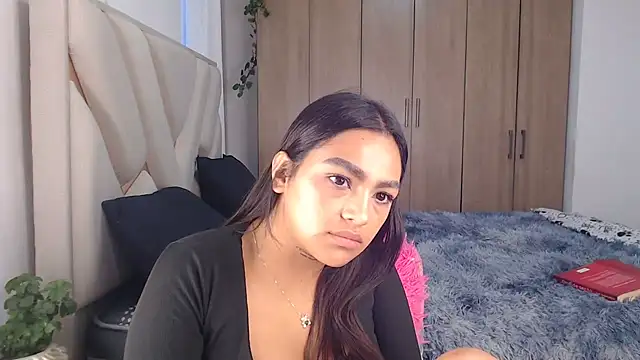 fairylatin222 online show from March 19, 11:17 am