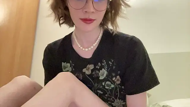 ms christiana online show from May 25, 9:21 pm