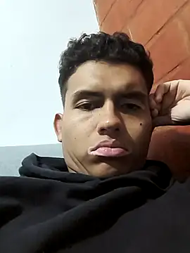 Snapshot of xrobXstax chatting on March 18, 2:25 am xrobXstax online show from March 18, 2:25 am