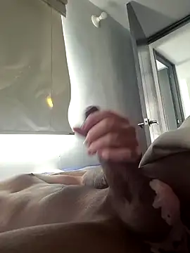 Snapshot of xrobXstax chatting on November 20, 3:34 pm xrobXstax online show from November 20, 3:34 pm