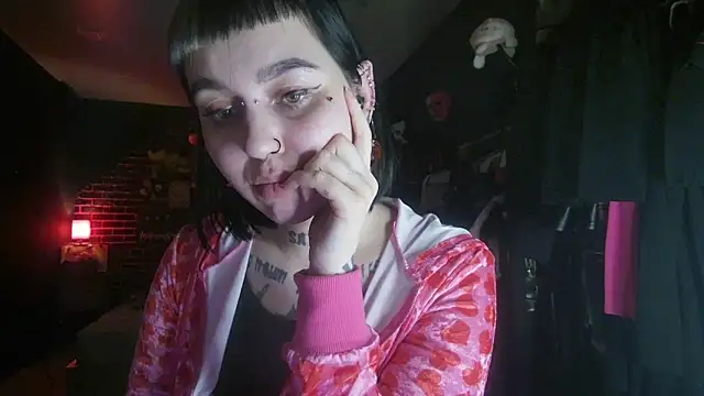 MoorderxDoll online show from December 30, 10:34 pm