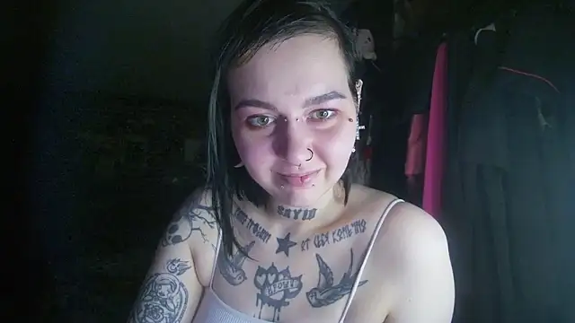 MoorderxDoll online show from January 10, 11:08 pm