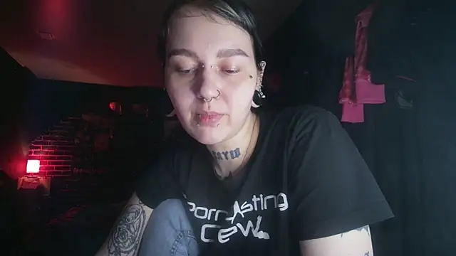 MoorderxDoll online show from March 16, 3:06 pm