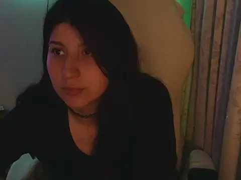 Snapshot of has_Zky chatting on February 3, 2:53 am has Zky online show from February 3, 2:53 am