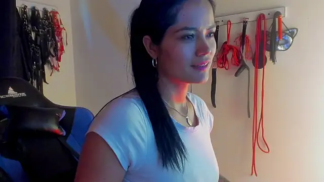 scarlet-kennedy98 online show from October 31, 6:42 pm