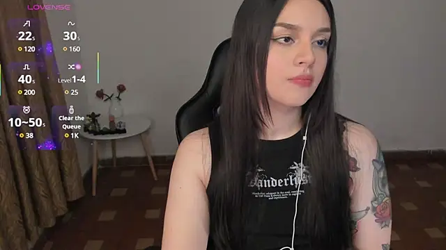 Snapshot of anaveleeez chatting on March 2, 1:36 am anaveleeez online show from March 2, 1:36 am