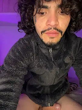 aangie  uwu online show from February 6, 5:25 am