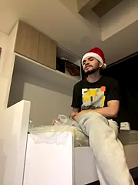 aangie  uwu online show from December 20, 3:35 am