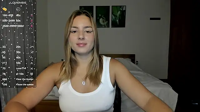 Snapshot of ThreeshaWhite chatting on June 28, 1:22 am ThreeshaWhite online show from June 28, 1:22 am