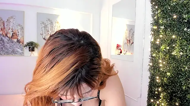 Snapshot of Abby_Mae_ chatting on January 3, 7:49 am Abby Mae online show from January 3, 7:49 am