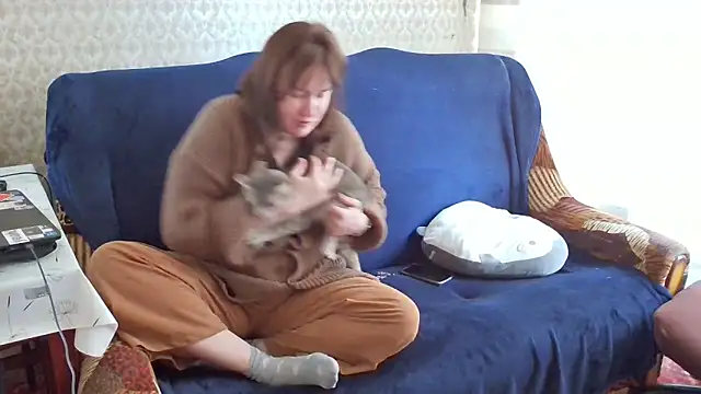 franceska blue online show from April 9, 9:47 am