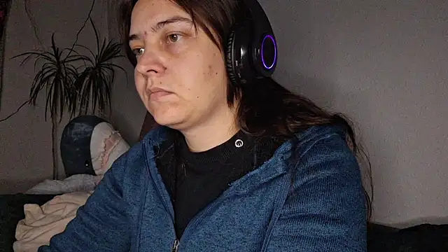 Cyndee Winter online show from November 4, 5:12 pm