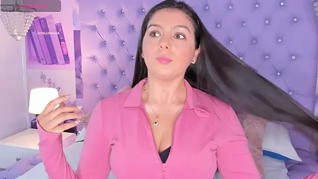 SamaraLincolnn online show from May 5, 5:43 pm