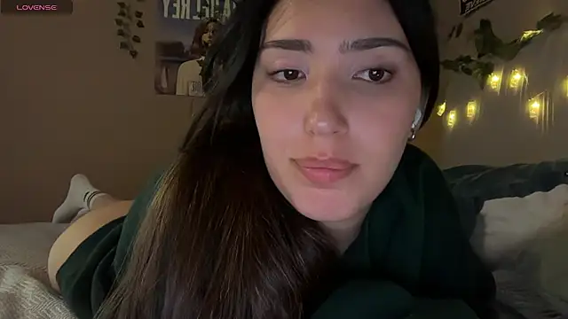 Snapshot of Anisawithlove chatting on May 12, 1:30 pm Anisawithlove online show from May 12, 1:30 pm