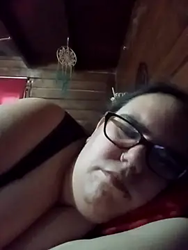 Snapshot of gatitabuena-90 chatting on February 19, 6:53 am gatitabuena-90 online show from February 19, 6:53 am