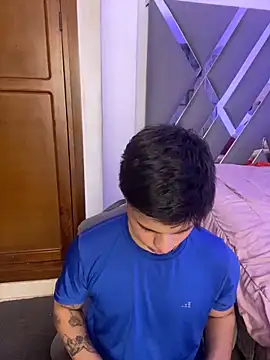 Snapshot of Niicky1_ chatting on December 4, 9:13 pm Niicky1 online show from December 4, 9:13 pm