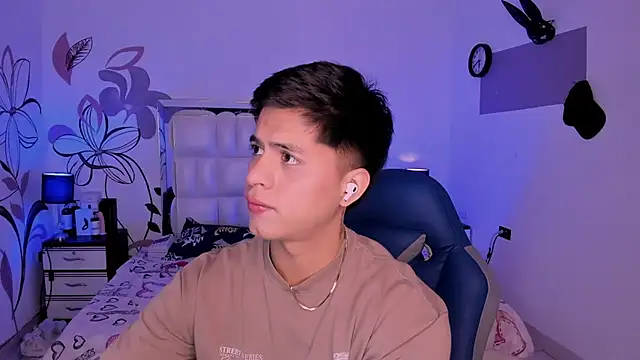 Snapshot of Niicky1_ chatting on December 12, 9:26 pm Niicky1 online show from December 12, 9:26 pm