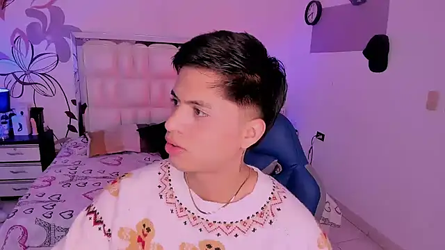 Snapshot of Niicky1_ chatting on December 19, 9:06 pm Niicky1 online show from December 19, 9:06 pm