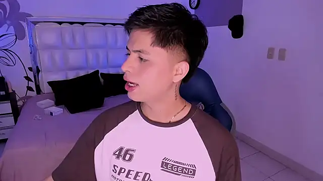 Snapshot of Niicky1_ chatting on December 27, 8:39 pm Niicky1 online show from December 27, 8:39 pm