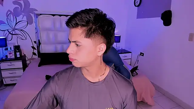 Snapshot of Niicky1_ chatting on December 29, 8:48 pm Niicky1 online show from December 29, 8:48 pm