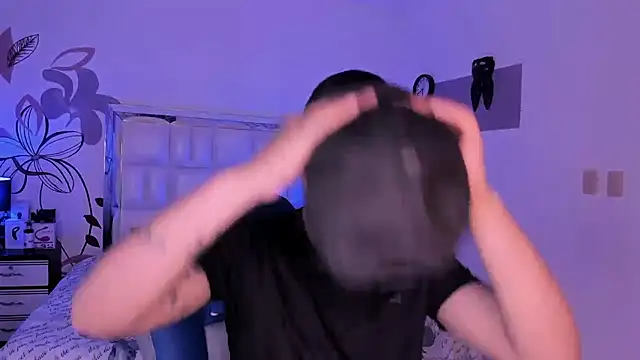 Snapshot of Niicky1_ chatting on January 12, 9:08 pm Niicky1 online show from January 12, 9:08 pm