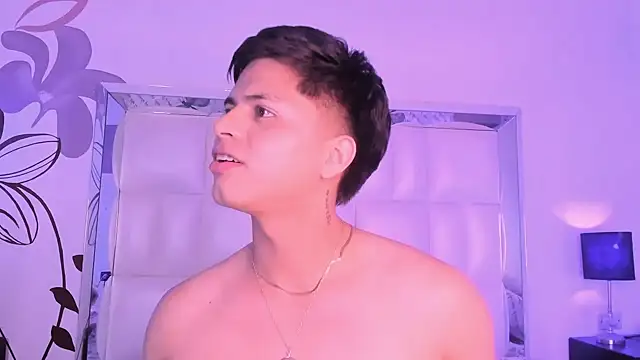 Snapshot of Niicky1_ chatting on January 14, 8:59 pm Niicky1 online show from January 14, 8:59 pm