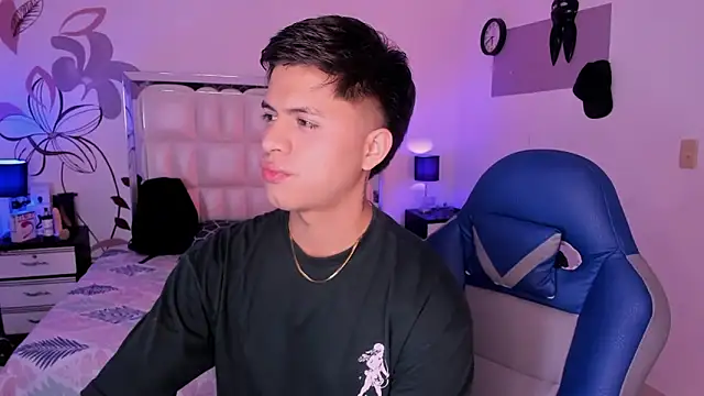 Snapshot of Niicky1_ chatting on January 15, 9:09 pm Niicky1 online show from January 15, 9:09 pm