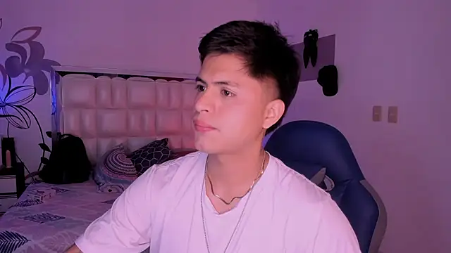 Snapshot of Niicky1_ chatting on January 17, 8:33 pm Niicky1 online show from January 17, 8:33 pm