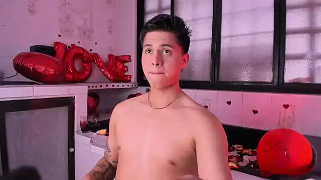 Snapshot of Niicky1_ chatting on February 15, 9:15 pm Niicky1 online show from February 15, 9:15 pm