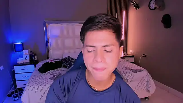 Snapshot of Niicky1_ chatting on March 20, 9:13 pm Niicky1 online show from March 20, 9:13 pm