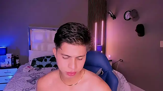 Snapshot of Niicky1_ chatting on March 21, 9:45 pm Niicky1 online show from March 21, 9:45 pm