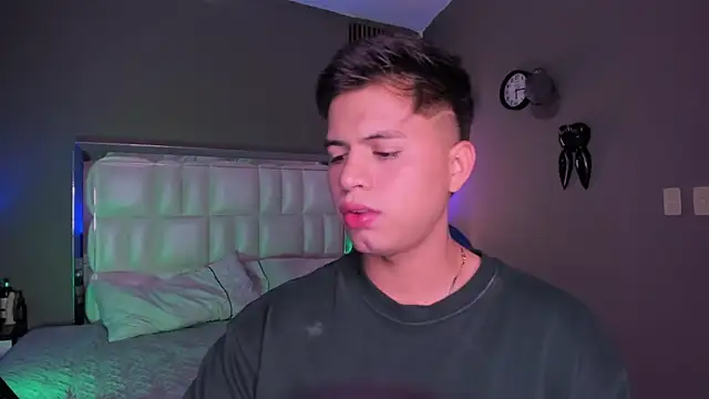 Snapshot of Niicky1_ chatting on September 13, 9:14 pm Niicky1 online show from September 13, 9:14 pm