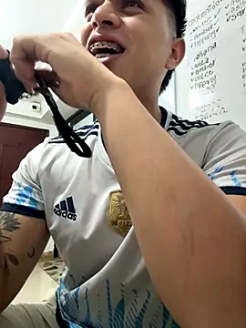 Snapshot of Niicky1_ chatting on September 26, 3:27 pm Niicky1 online show from September 26, 3:27 pm