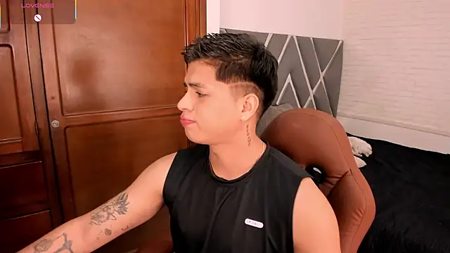 Snapshot of Niicky1_ chatting on February 20, 9:26 pm Niicky1 online show from February 20, 9:26 pm