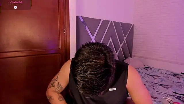 Snapshot of Niicky1_ chatting on February 25, 3:21 pm Niicky1 online show from February 25, 3:21 pm